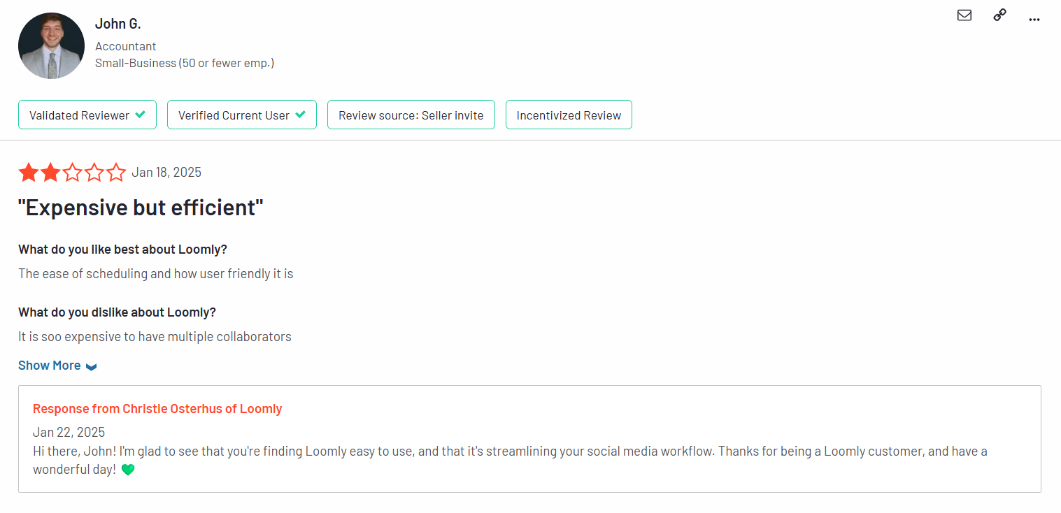 A Screenshot of a Customer Review About Using Loomly